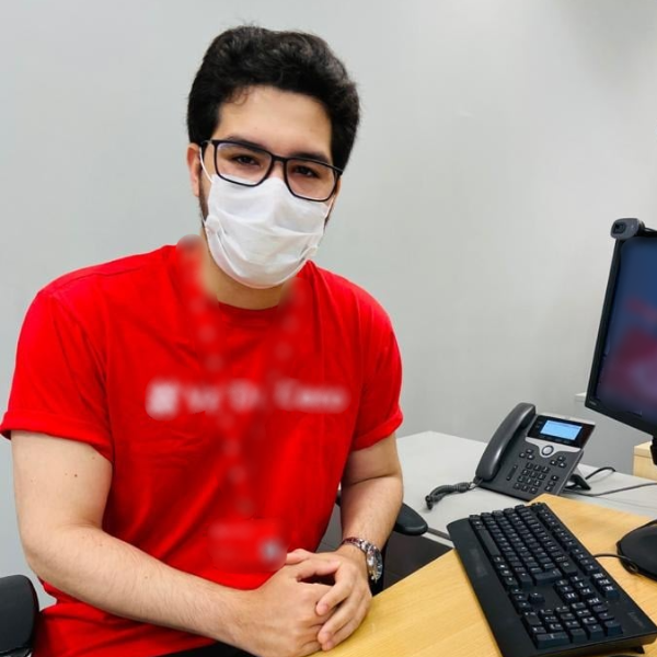 Gabriel Cavaz no banco